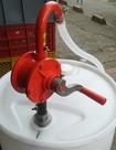 Bomba metalica manivela tambor caneca barril bidon